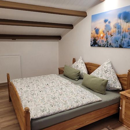 Ferienwohnung Wiesenhof Neuhof an der Zenn Esterno foto